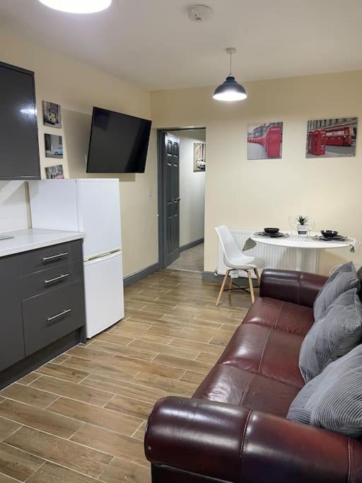 Modern 2 Bedroom Apartment In Derby City Centre Dış mekan fotoğraf